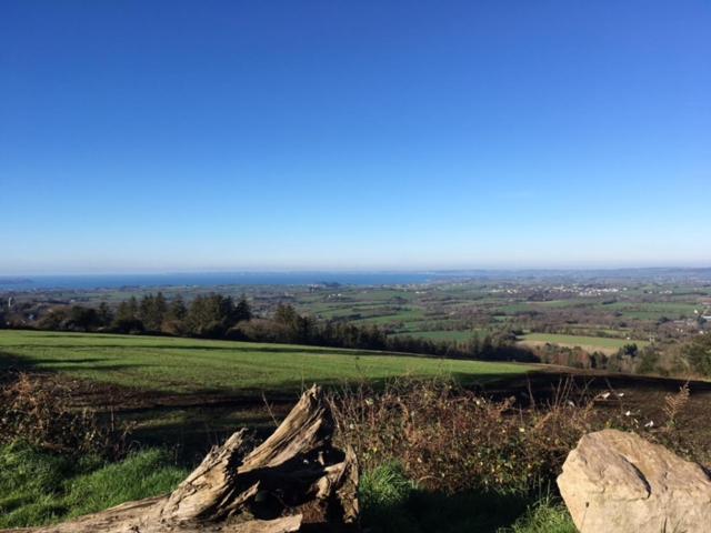 Sur Les Hauteurs De Locronan Exterior photo